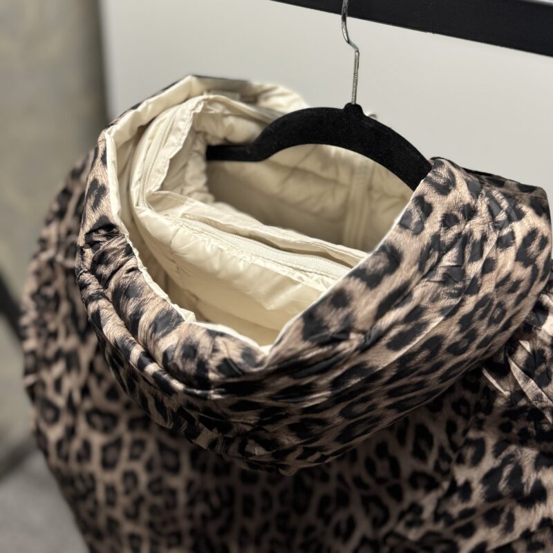 Dvipusė striukė (balta/leopardo raštas) - Image 4